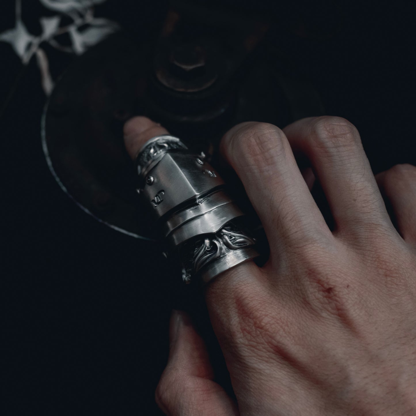 "𝐊𝐧𝐢𝐠𝐡𝐭" - 铠
