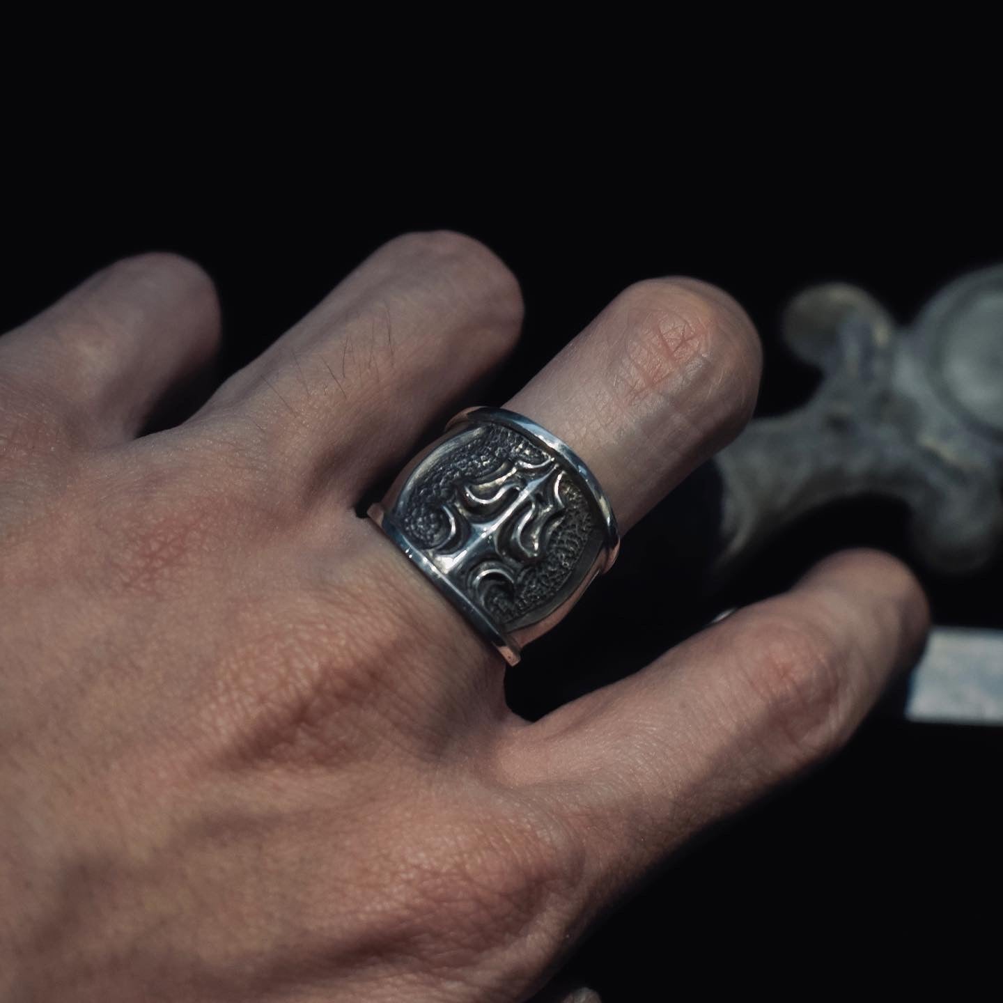 "𝐊𝐧𝐢𝐠𝐡𝐭" - Valor